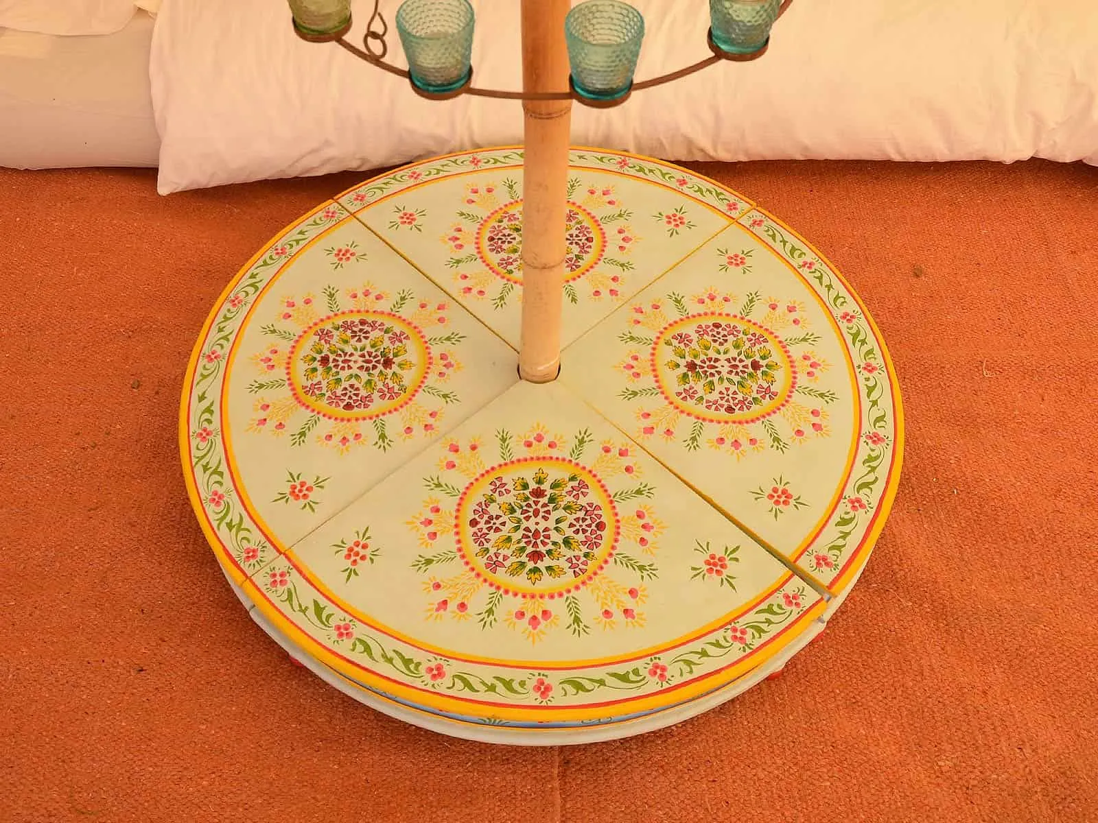 Camping with Soul 4 Piece Round Indian Table