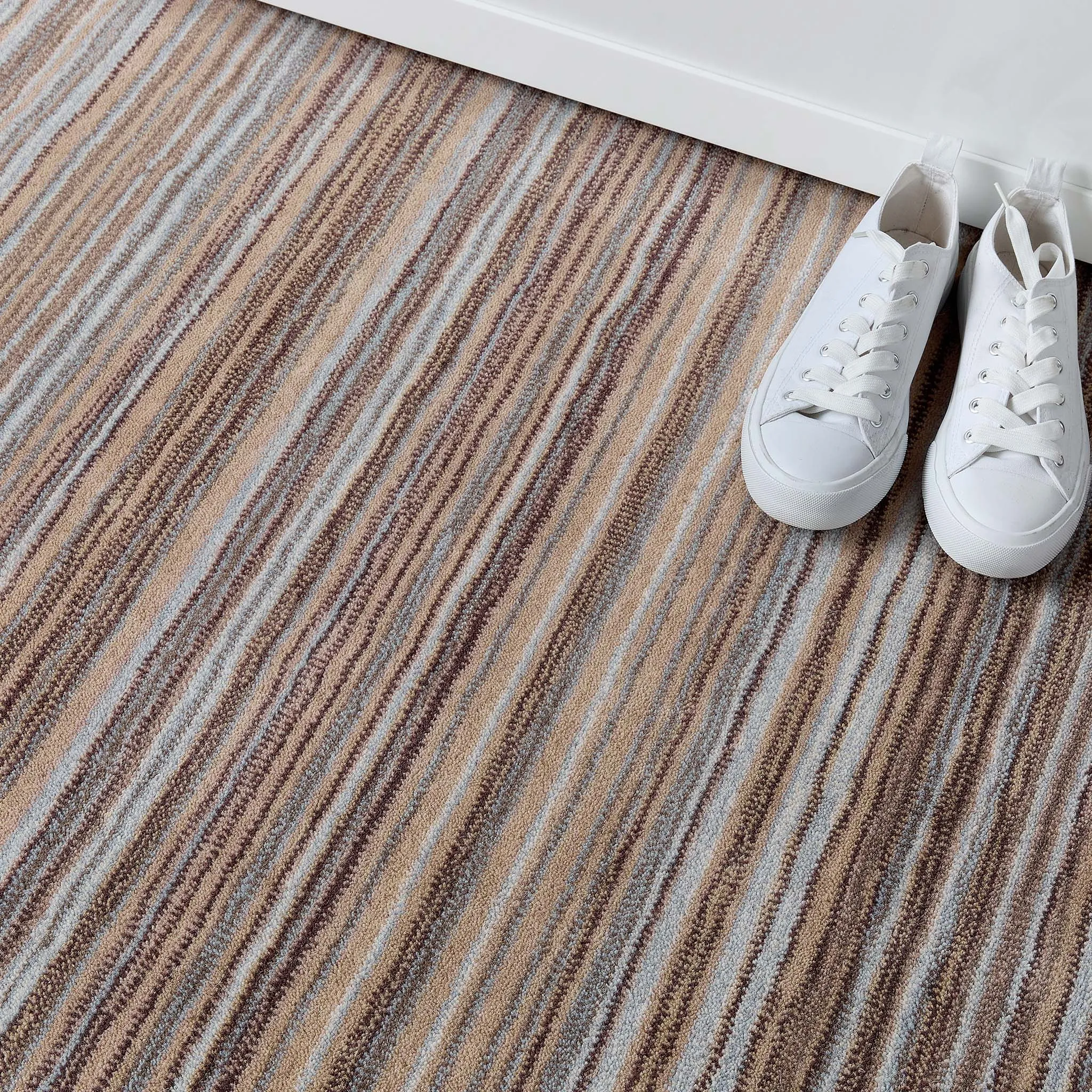 Fine Stripes Rug Beige