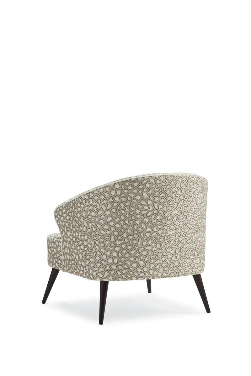 THE MELANIE ARM CHAIR